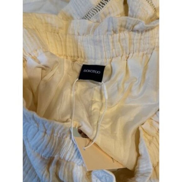 DOKOTOO Women's Cream High Waisted Pull On Shorts Size Medium NWT - Picture 8 of 9